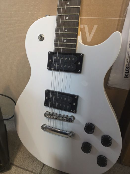 Chitara Washburn si Cub Yamaha GA-15•Amanet Lazar Crangasi •53633,4