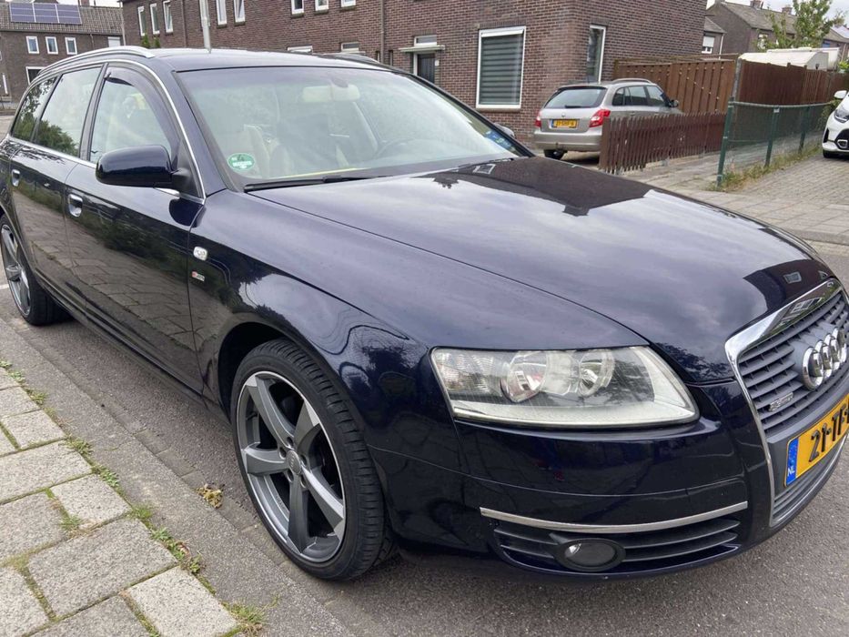 Автомобил Audi A6