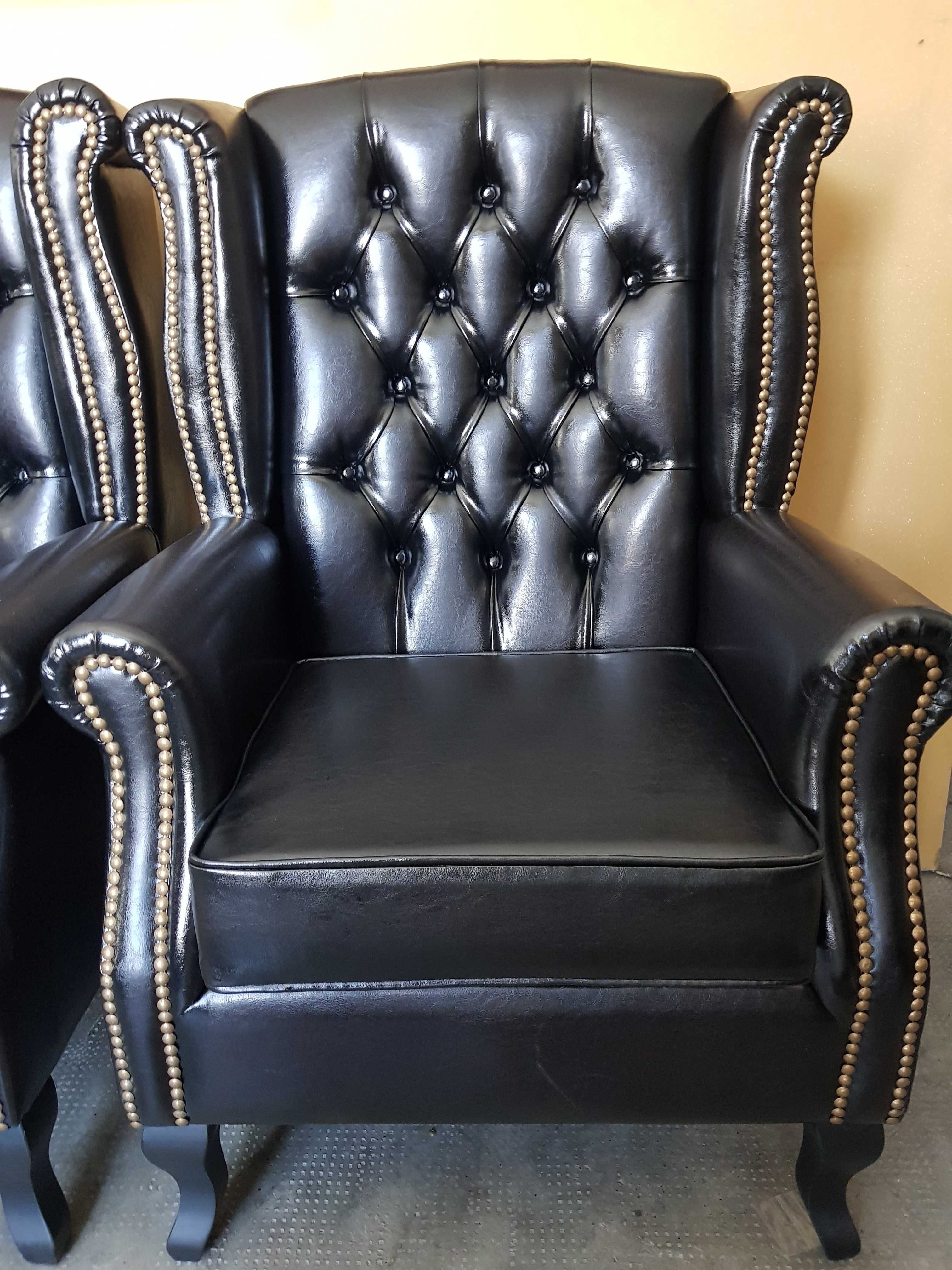 Fotolii Chesterfield,recent restaurate!