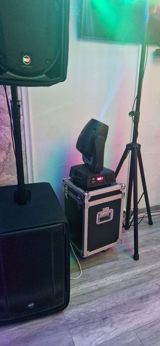 Moving head american dj