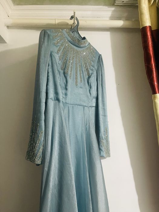 Вечерный платья