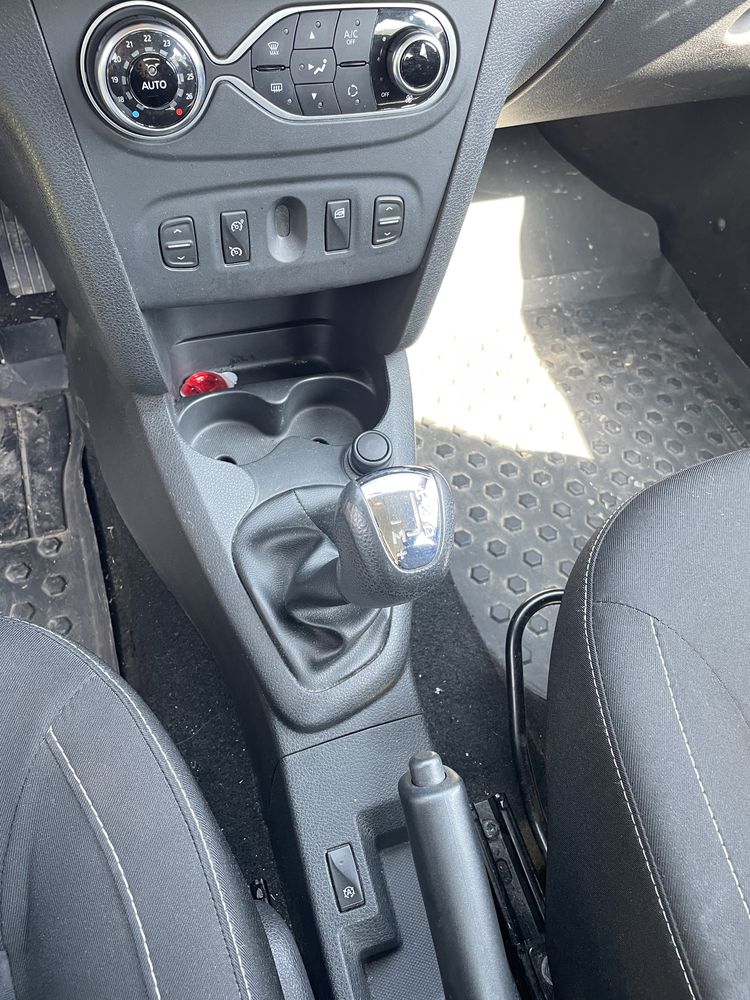 Vand Dacia Logan 0.9 benzina 2019
