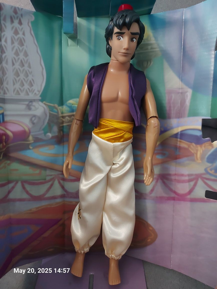 Луксозна оригинална Disney кукла Аладин Aladdin