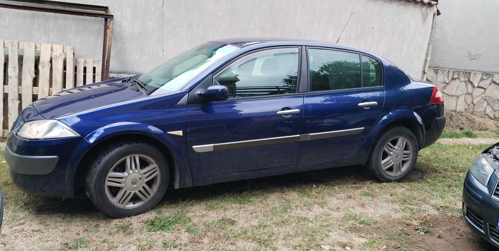 Продавам Рено Меган 1.5dci