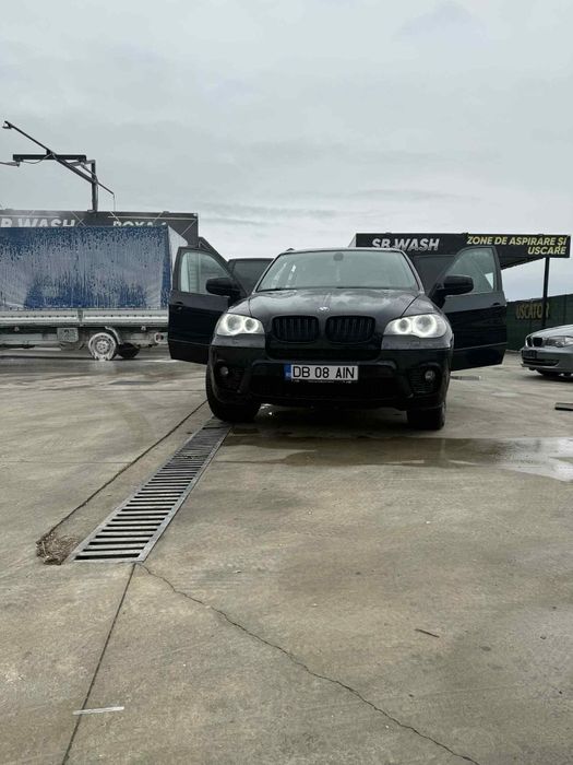 Vând bmw x5 2012