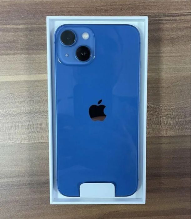 Продам Айфон 13 128 гб в отличном состоянии