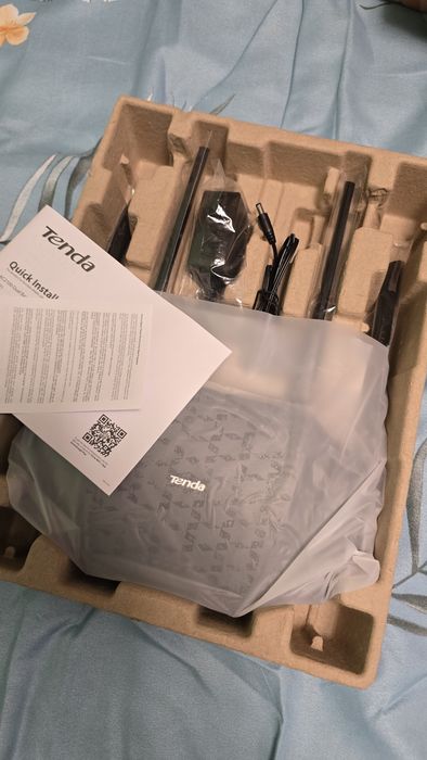 Router Wireless Gigabit Tenda AC21 AC2100, Dual-Band 300 + 1733 Mbps,