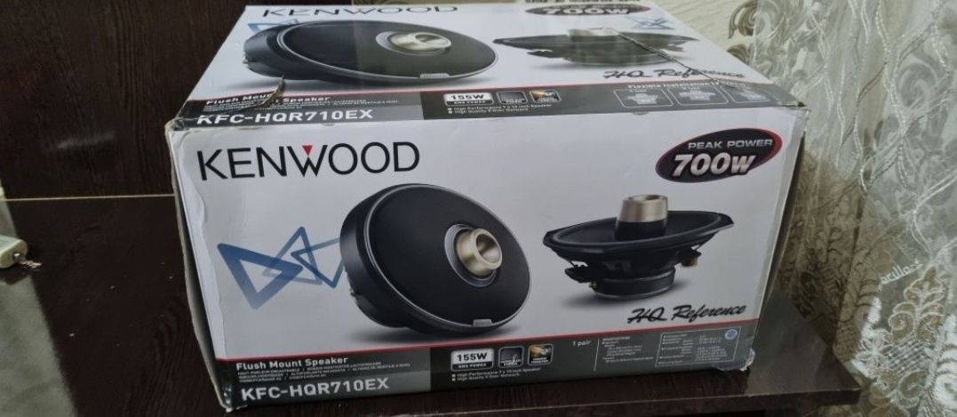 Kenwood 700w komplekt karobka usilitel buni bilgan bladi
