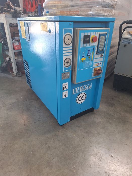 Compresor pe surub 5,5 kw