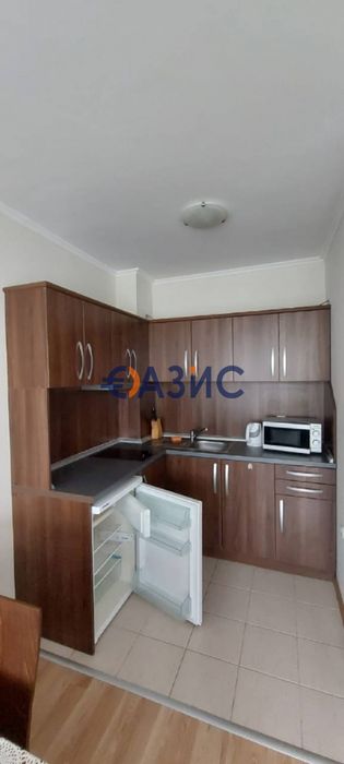 Продава се Двустаен апартамент в к.к. Слънчев бряг - 60 кв.м за 1205 €/кв.м - Снимка #1