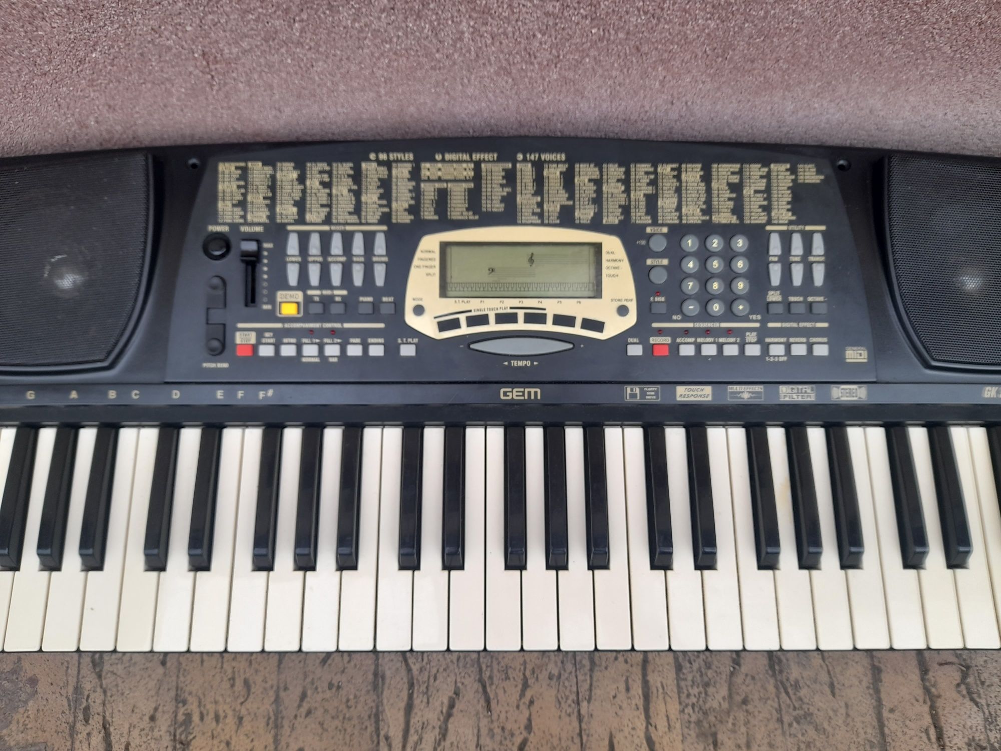 orga electronica GEM GK 350