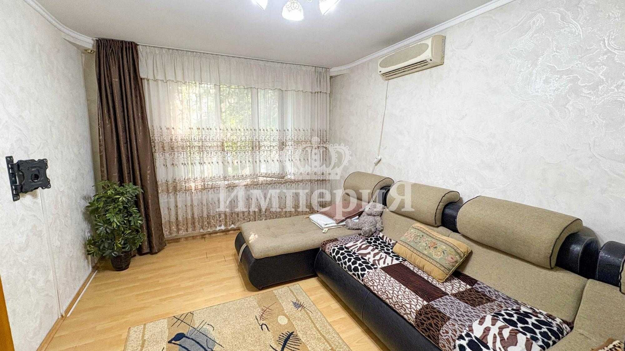 Прдается двух комн квартира в центре по Абая Анжела ИмпериЯ