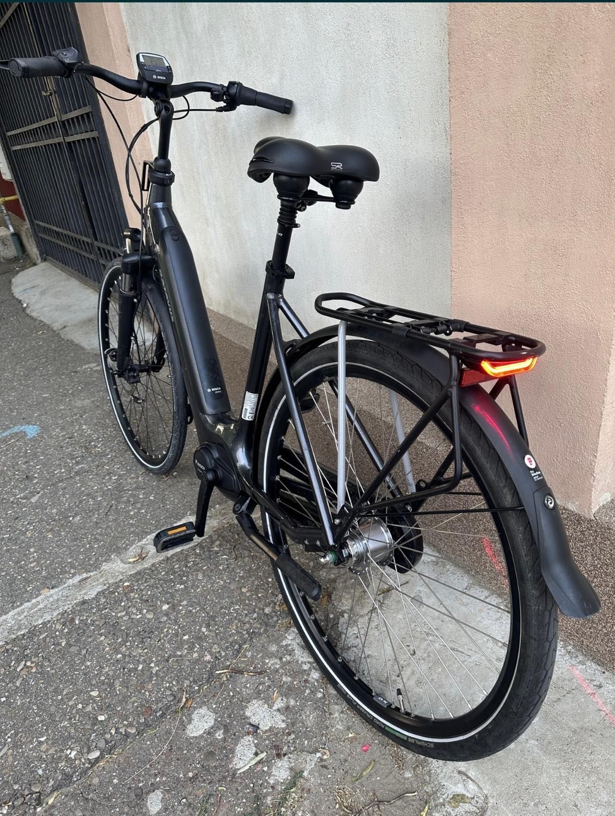 Bicicleta electric Batavua Finez E-go 2022