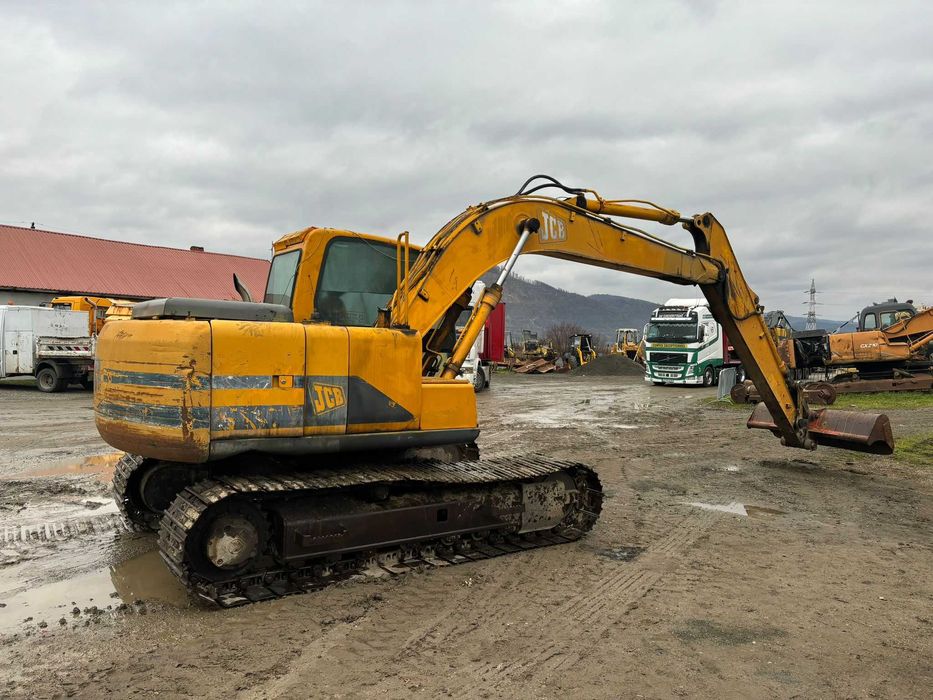 Dezmembrez excavator pe senile JCB JS 130 , 150