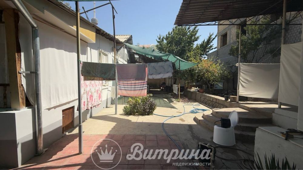 Продается участок 5 соток за базаром Малика