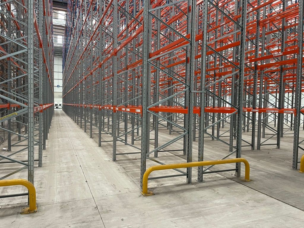 Rafturi metalice 765x777