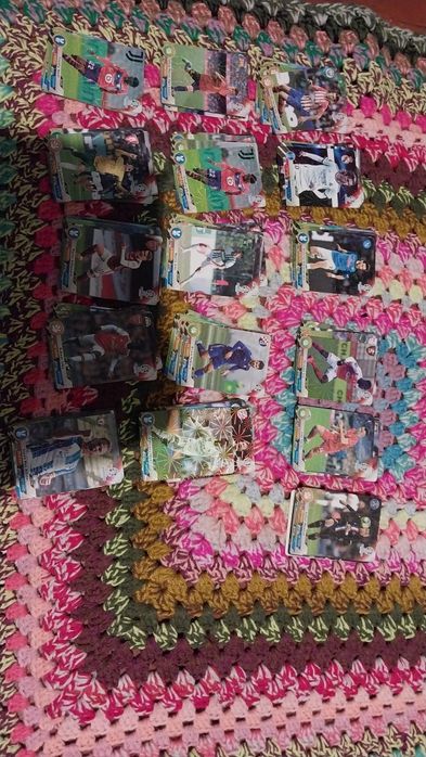 Карточки футбол 150 тг одна партия 2400 за все