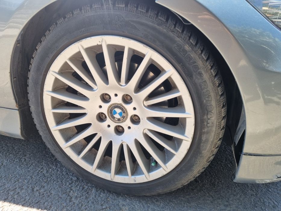 JANTE BMW R17 cauciucuri foarte bune de iarna