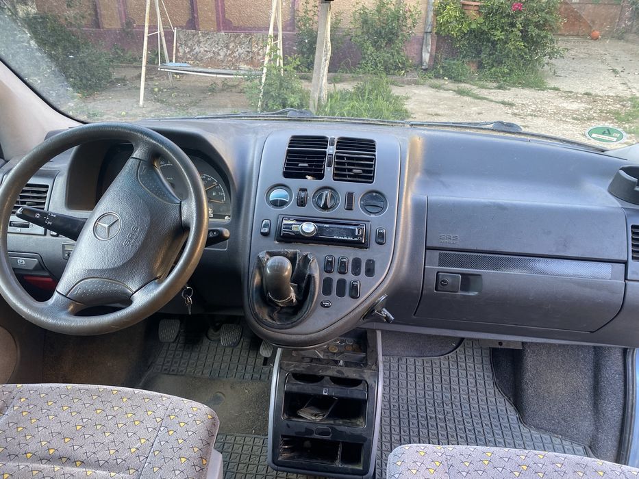 Mercedes V Claas Caravele