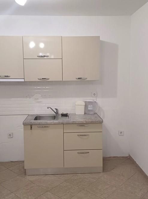 Дава се под наем Двустаен апартамент в Пловдив, Каменица 1 - 55 кв.м за 300 € - Снимка #2