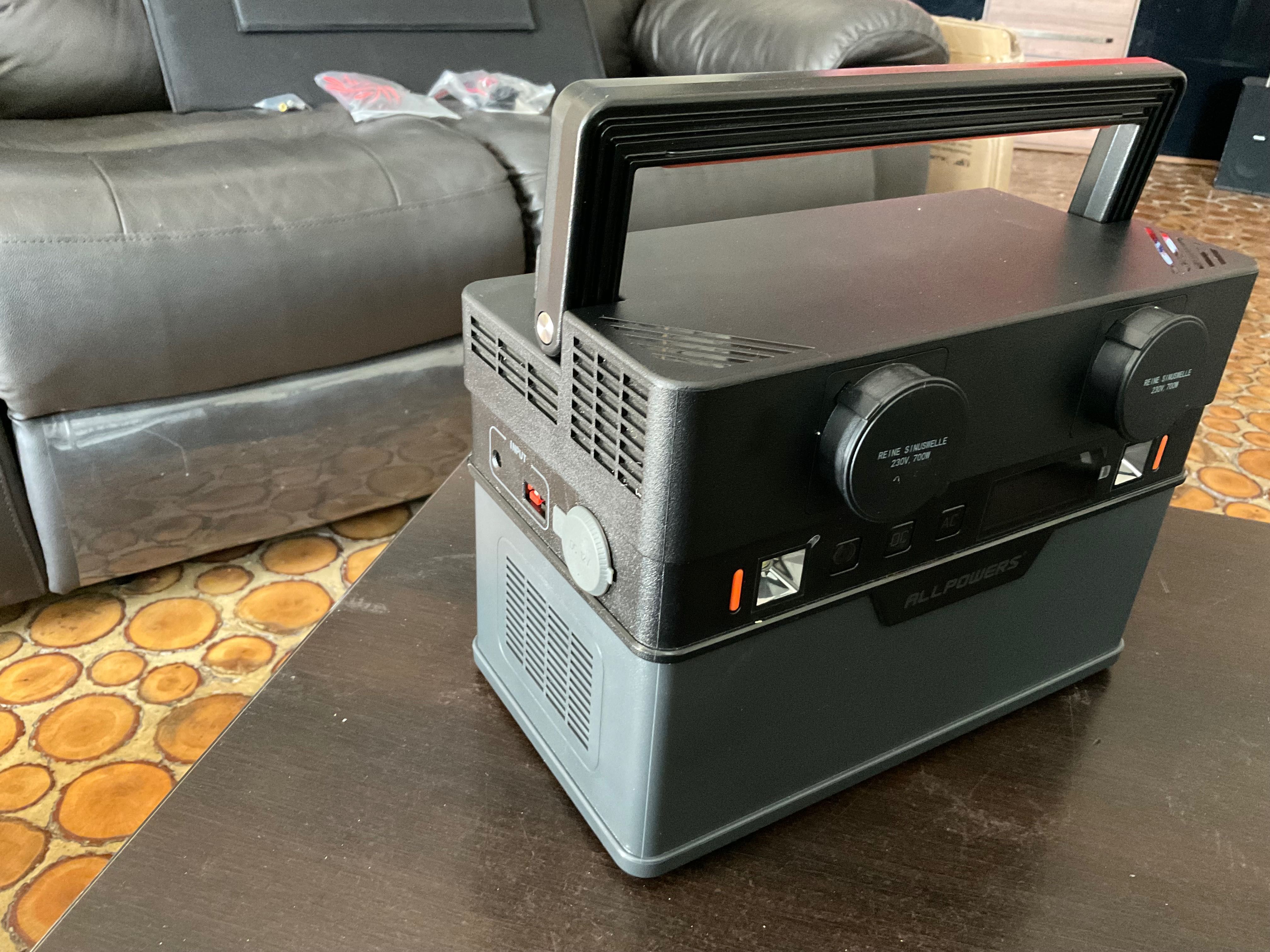 Stație Allpowers S700+ panou solar Allpowers 100W
