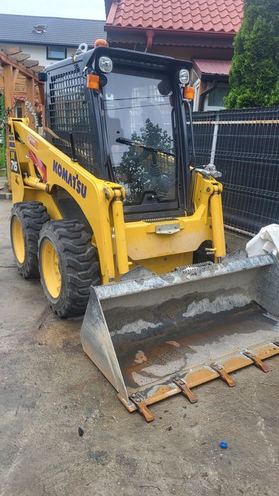 Bobcat bascula pamant vegetal nisip balastru