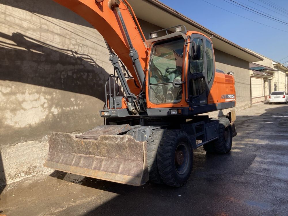 Продается экскаватор Doosan DX210WA