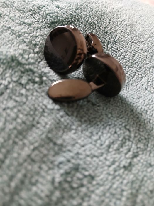 Vând butoni de cămașă