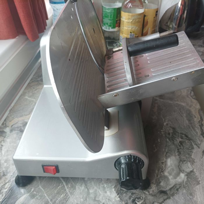 Професионална резачка – слайсър