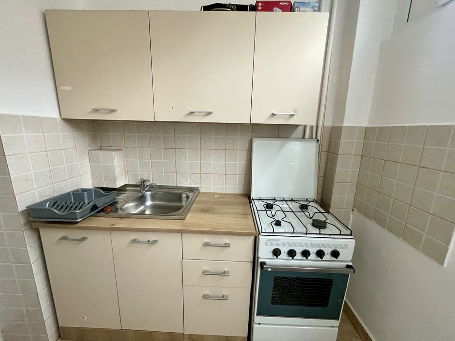 Proprietar inchiriez garsoniera Gheorgheni, 30mp str Aurel Suciu, et.1