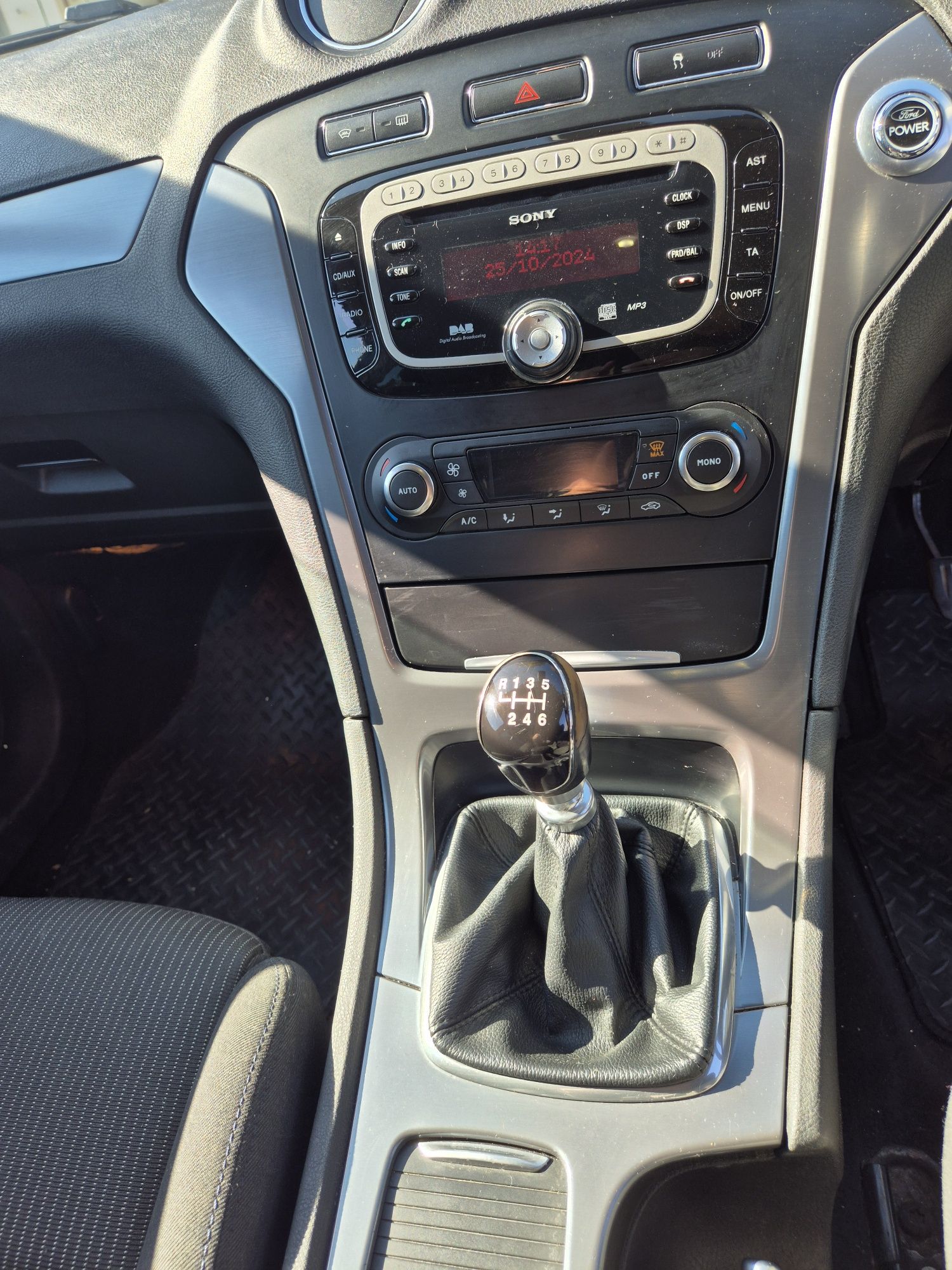 Ford Mondeo 2012г.