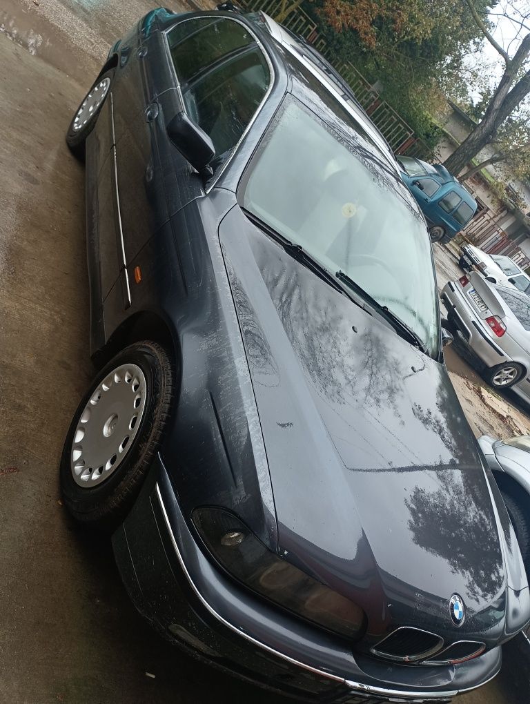 БМВ е39 520i 150 кс