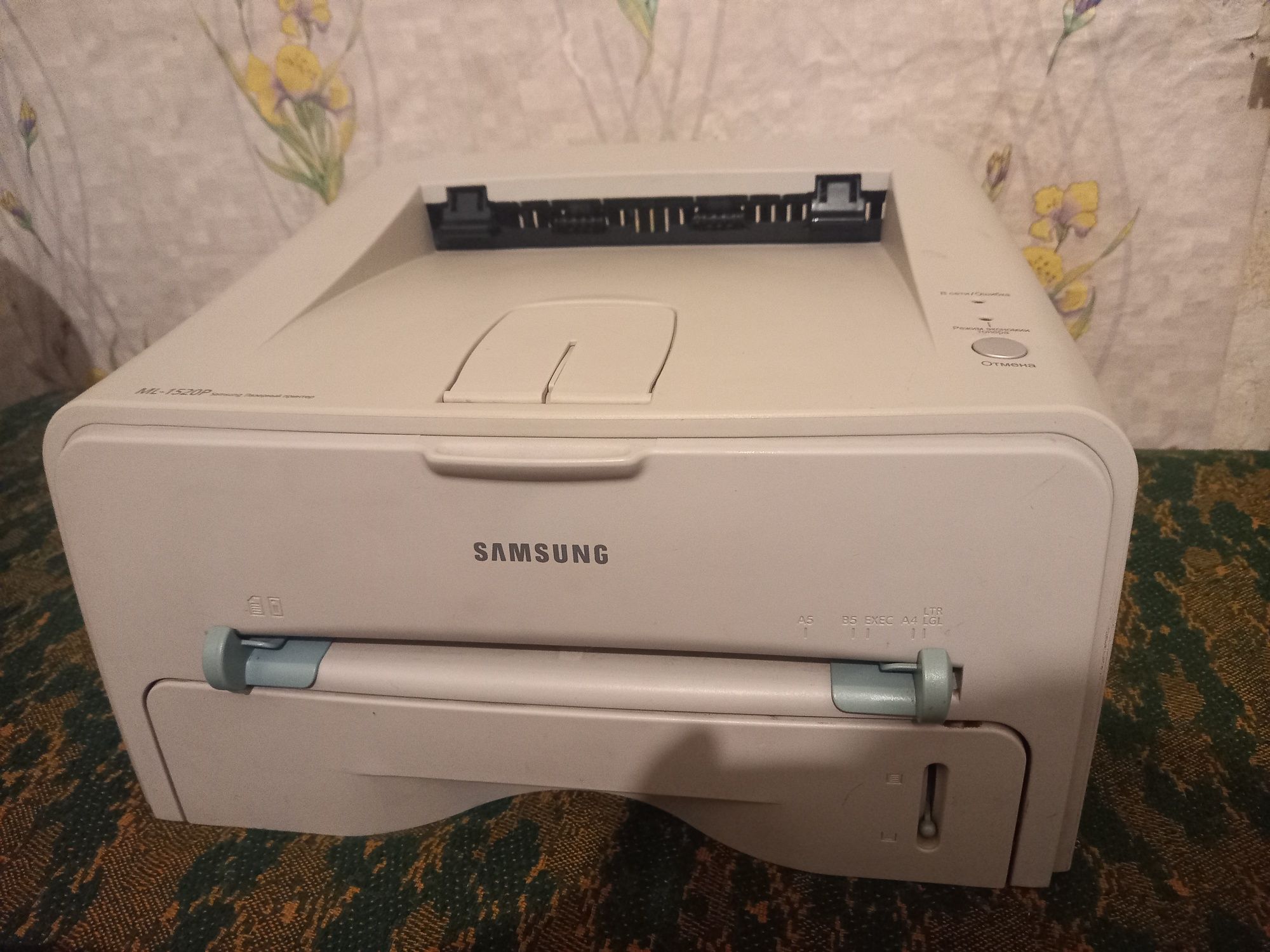 Лазерный принтер Samsung ML-1520P