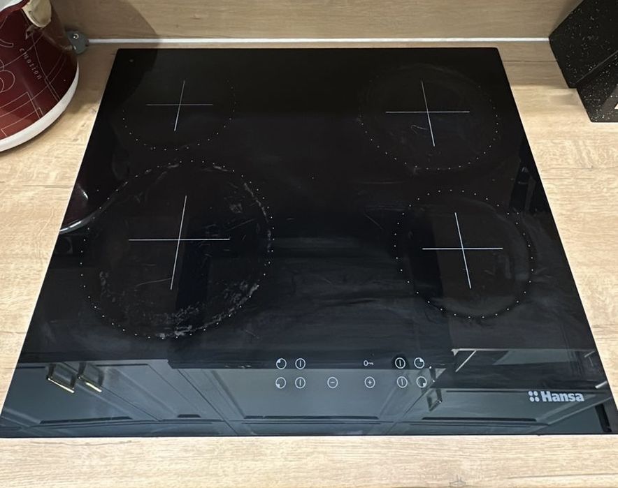 Варочная поверхность Hansa