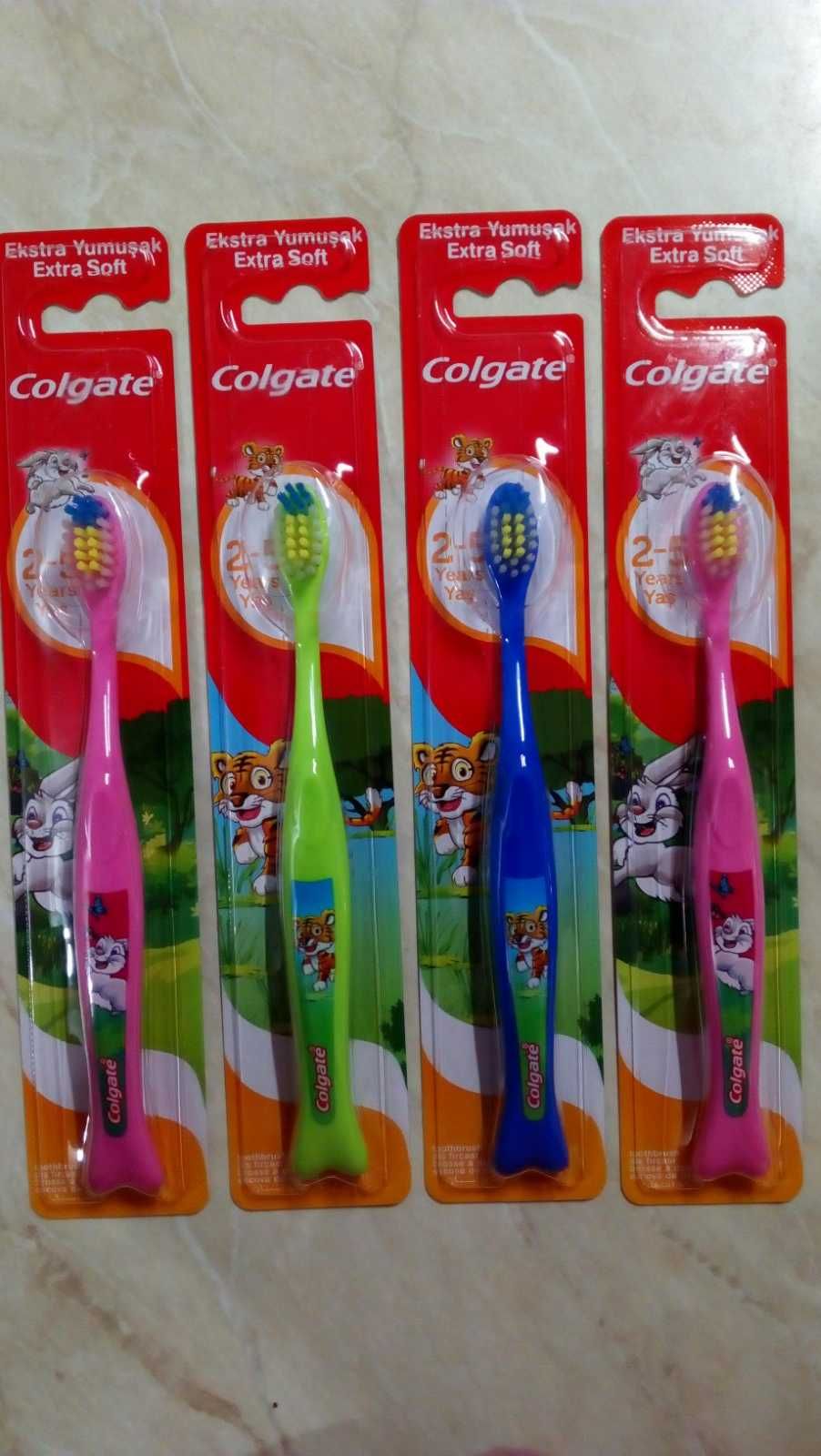 Нови детски четки за зъби Colgate и Peppa Pig.