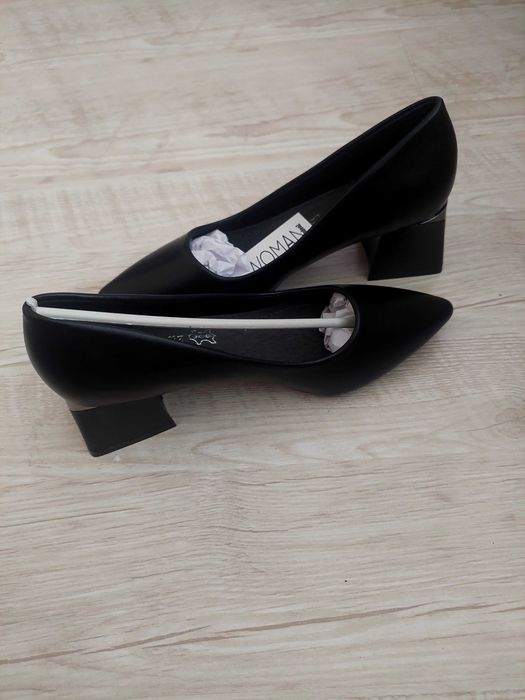 Дамски обувки на ток 37 номер