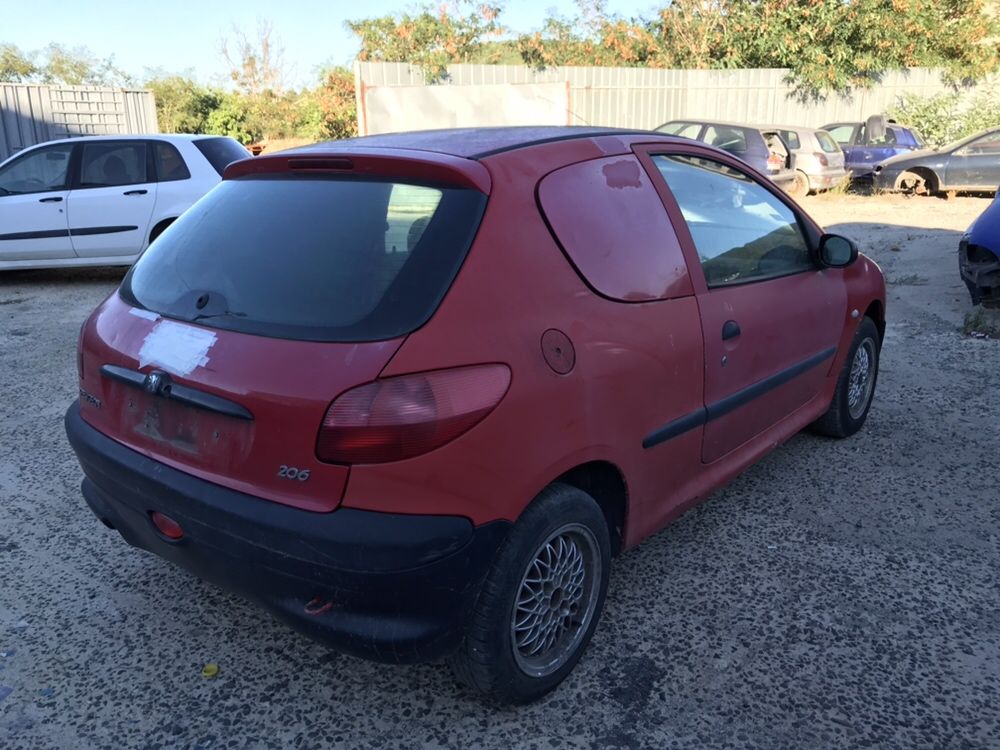 Peugeot 206 1.1 60кс 2000г На Части