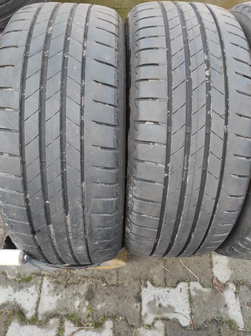 225/50/17 Bridgestone
