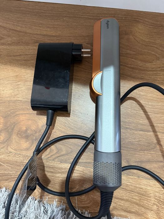Преса за коса Dyson HT01 Airstrait
