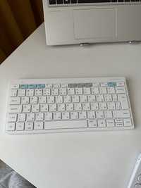Клавиатуру Samsung Smart Keyboard Trio 500