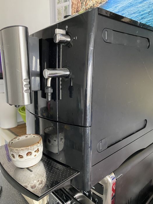 Vand espresoare de cafea Saeco, Philips, Jura, Delonghi, Miele