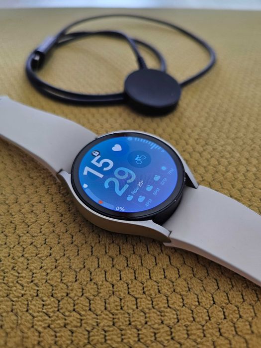 Smartwatch SAMSUNG Galaxy Watch7, 40mm, LTE, Wi-Fi, Android, Beige