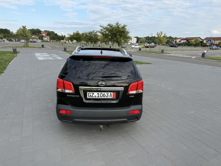 Vand Kia Sorento 4x4 2.2 crdi euro 5 7 locuri