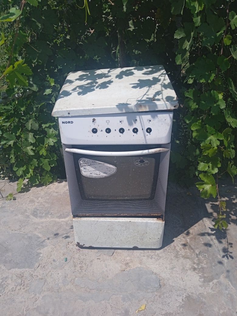 Gaz plita sotiladi