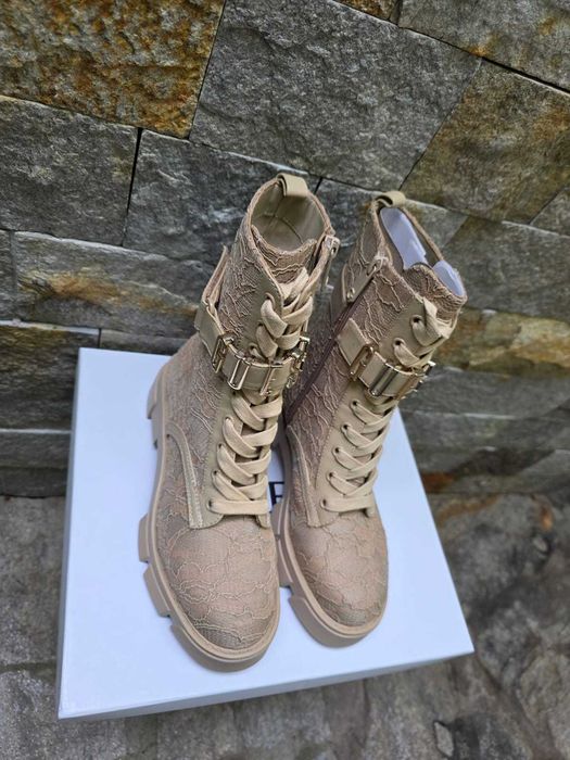 Нови,Оригинални обувки на марките Michael Kors, Armani Exchange, Guess