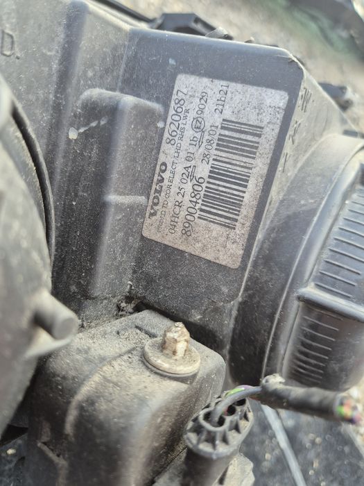 Оригинални Фарове за Волво В70 2001- 2006г