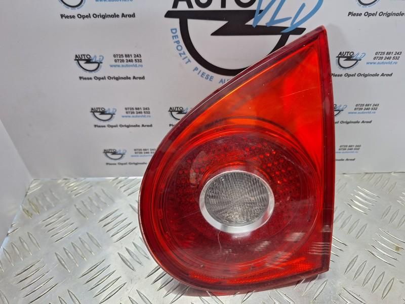 Stop haion / portbagaj dreapta Volkswagen Golf 5