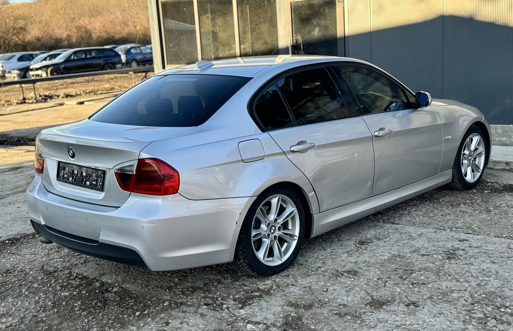 BMW E90  320d 163h.p  ///M pack НА ЧАСТИ