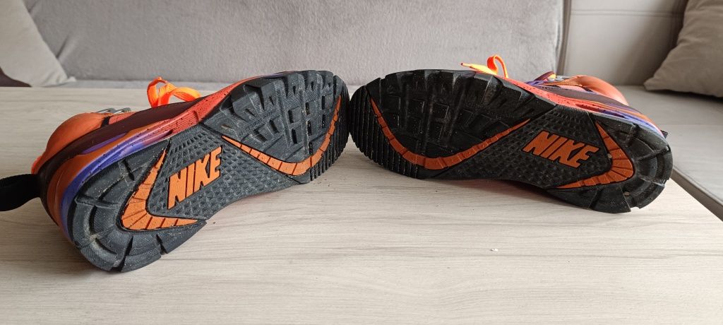 Nike естествена кожа