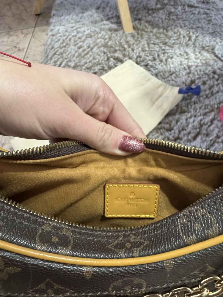 Чанта на Louis Vuitton